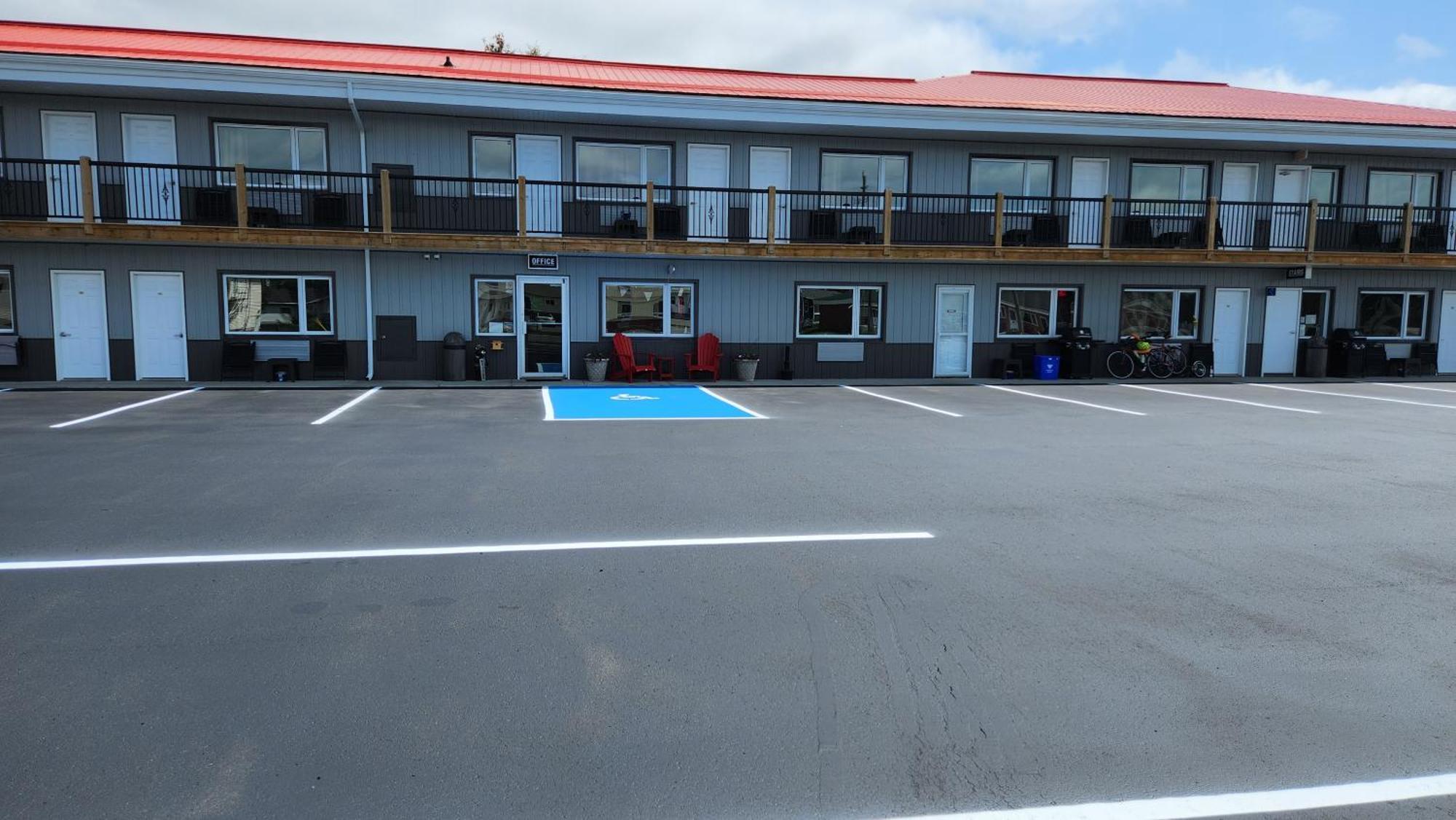 Outdoorsman Motel واوا المظهر الخارجي الصورة